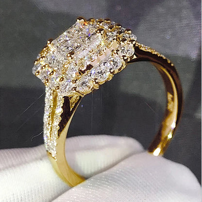 Huitan Trendy Brilliant Cubic Zirconia Engagement Ring