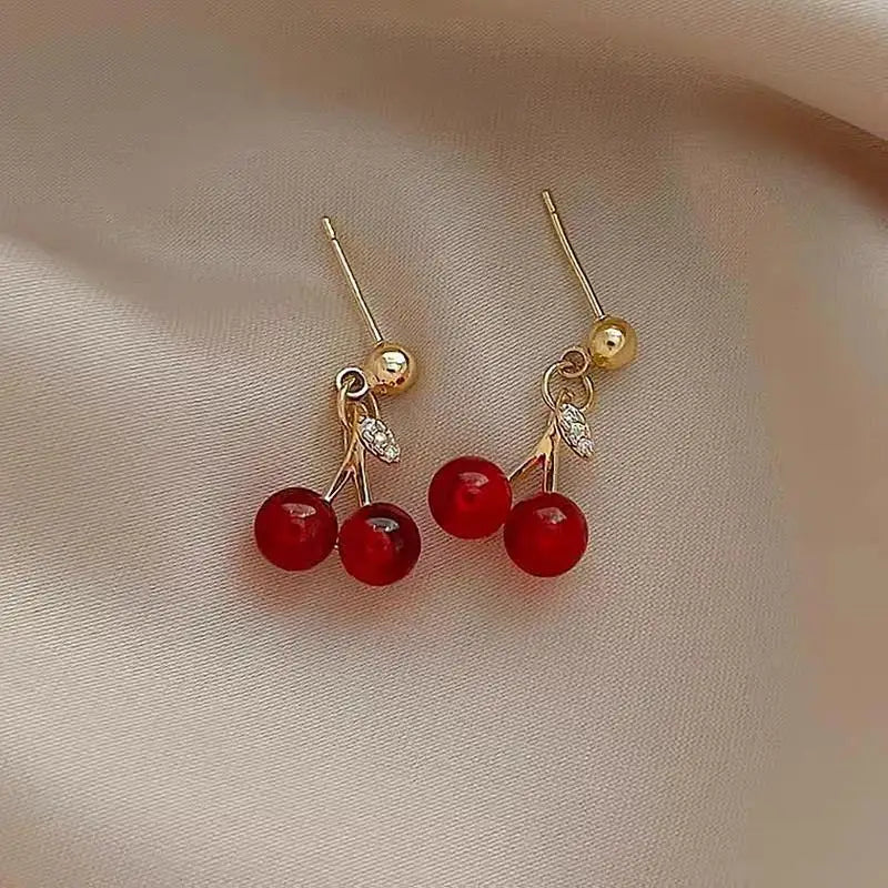 New Wine Red Cherry Gold Colour Pendant Necklace For Women Personality Fashion Necklace Wedding Jewelry Birthday Gifts