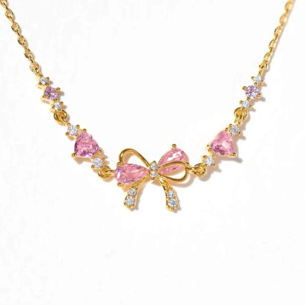 BowCharm Heart Bracelet – Elegant Symbol of Love!