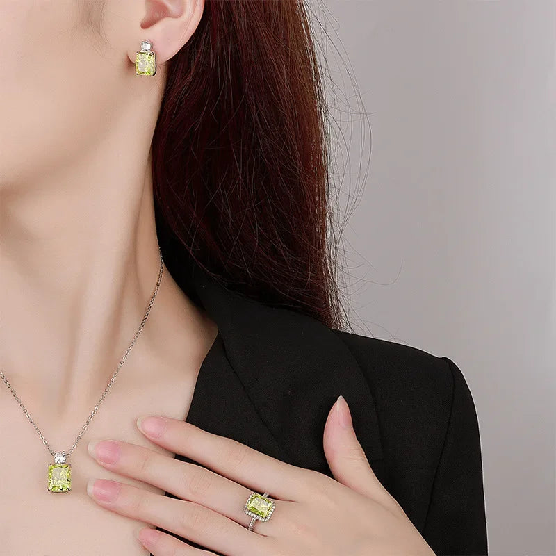New jewelry high carbon diamond ice flower cut apple green S925 silver