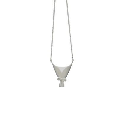 BloomLocket™ Necklace 🌸✨ — Wear Your Favorite Flowers Close