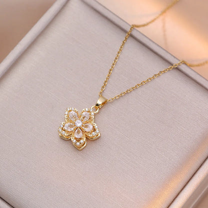 BloomSpin™ Zircon Flower Necklace 🌸💎 Elegance in Motion