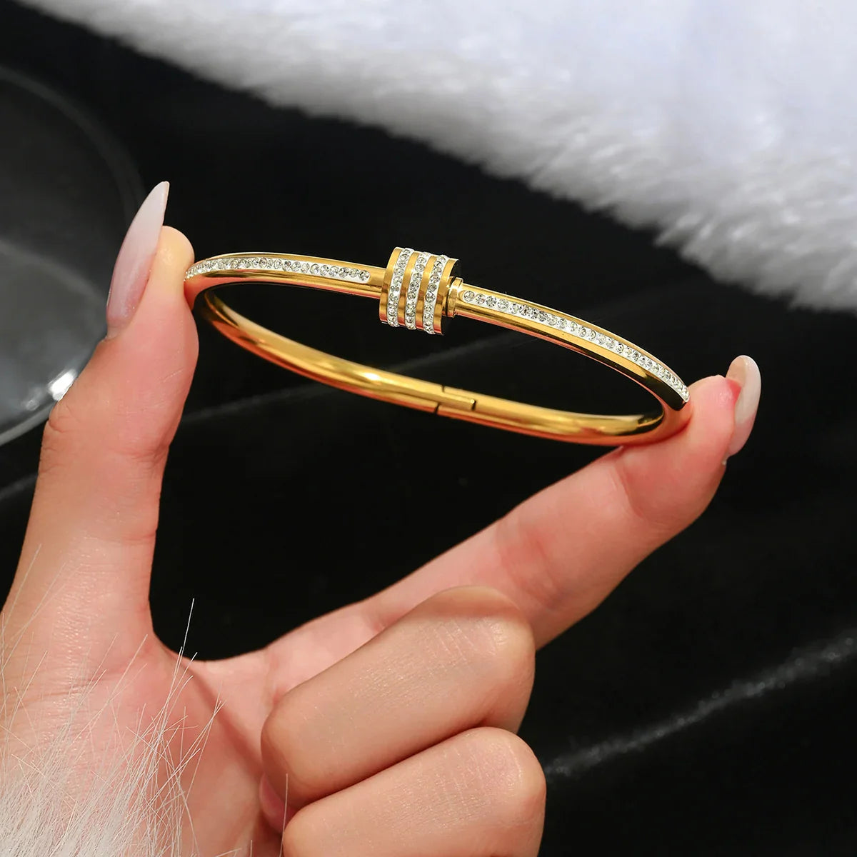 four-leaf clover lucky bracelet