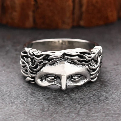 Retro Gold Crown Ring: Shiny Zircon Inlaid Luxury Jewelry Accessorie