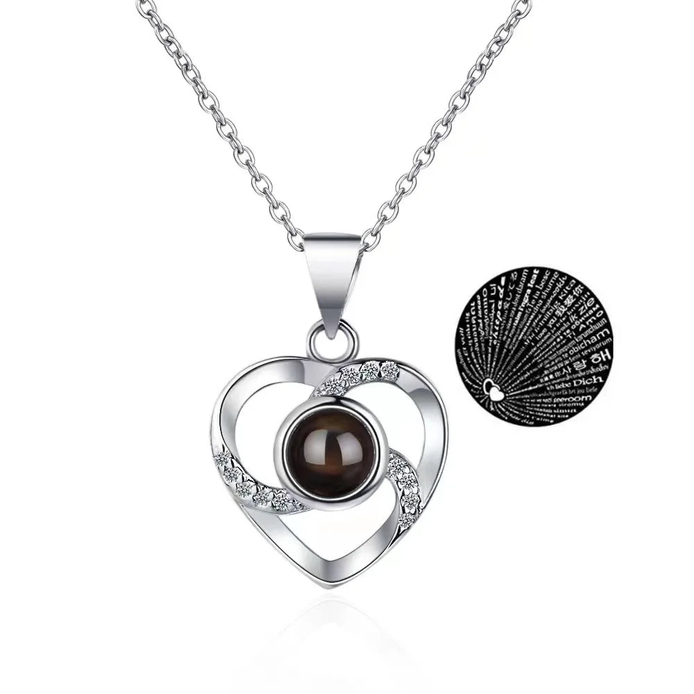 Romantic Heart-Piercing Rose Jewelry Box – A Timeless Valentine’s Keepsake