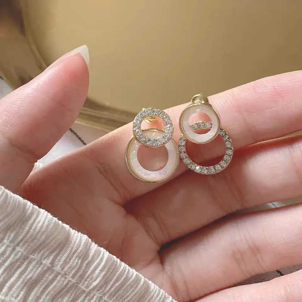 New Stylish Vintage Flower Stud Earrings