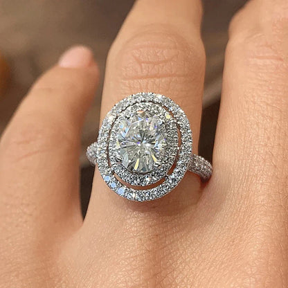 Huitan Trendy Brilliant Cubic Zirconia Engagement Ring