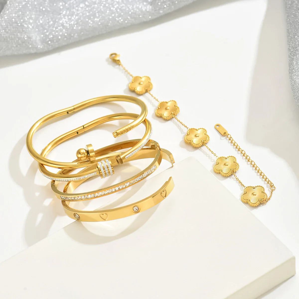 four-leaf clover lucky bracelet