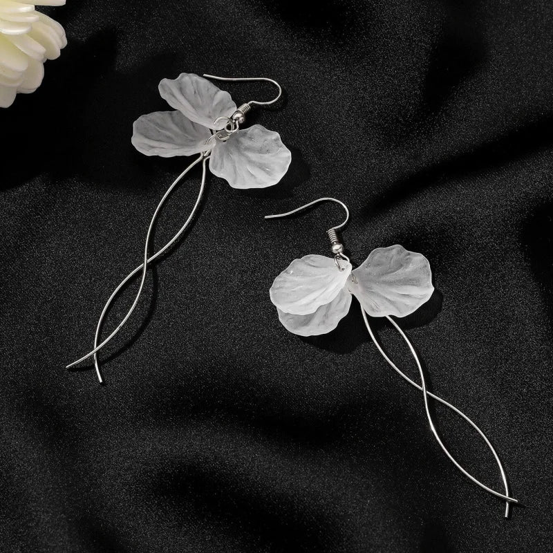 2022 New Trend Simulation Pearl Long Earrings Women's Flower Rhinestone Wedding Pendant Earrings Fashion Korean Jewelry Earrings
