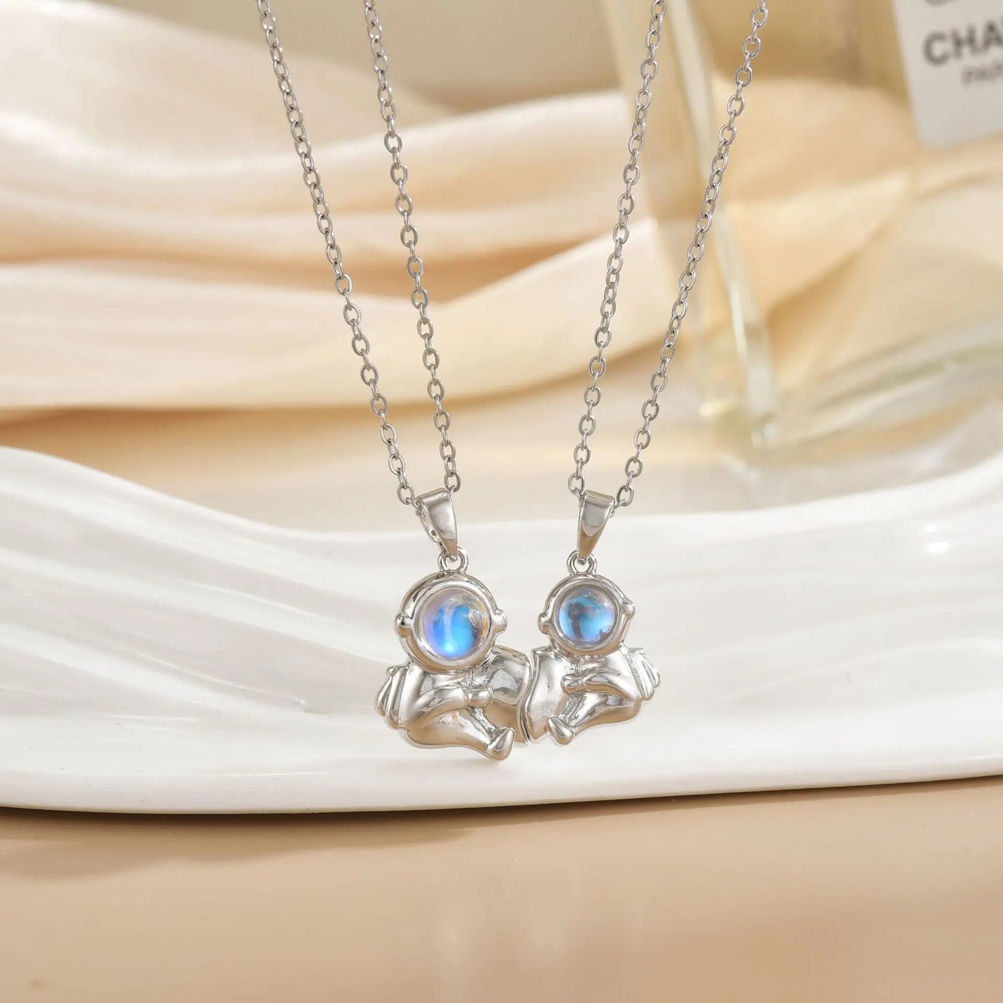 SunMoon™ Magnetic Couple Necklace 🌞🌙💖 Always Drawn Together